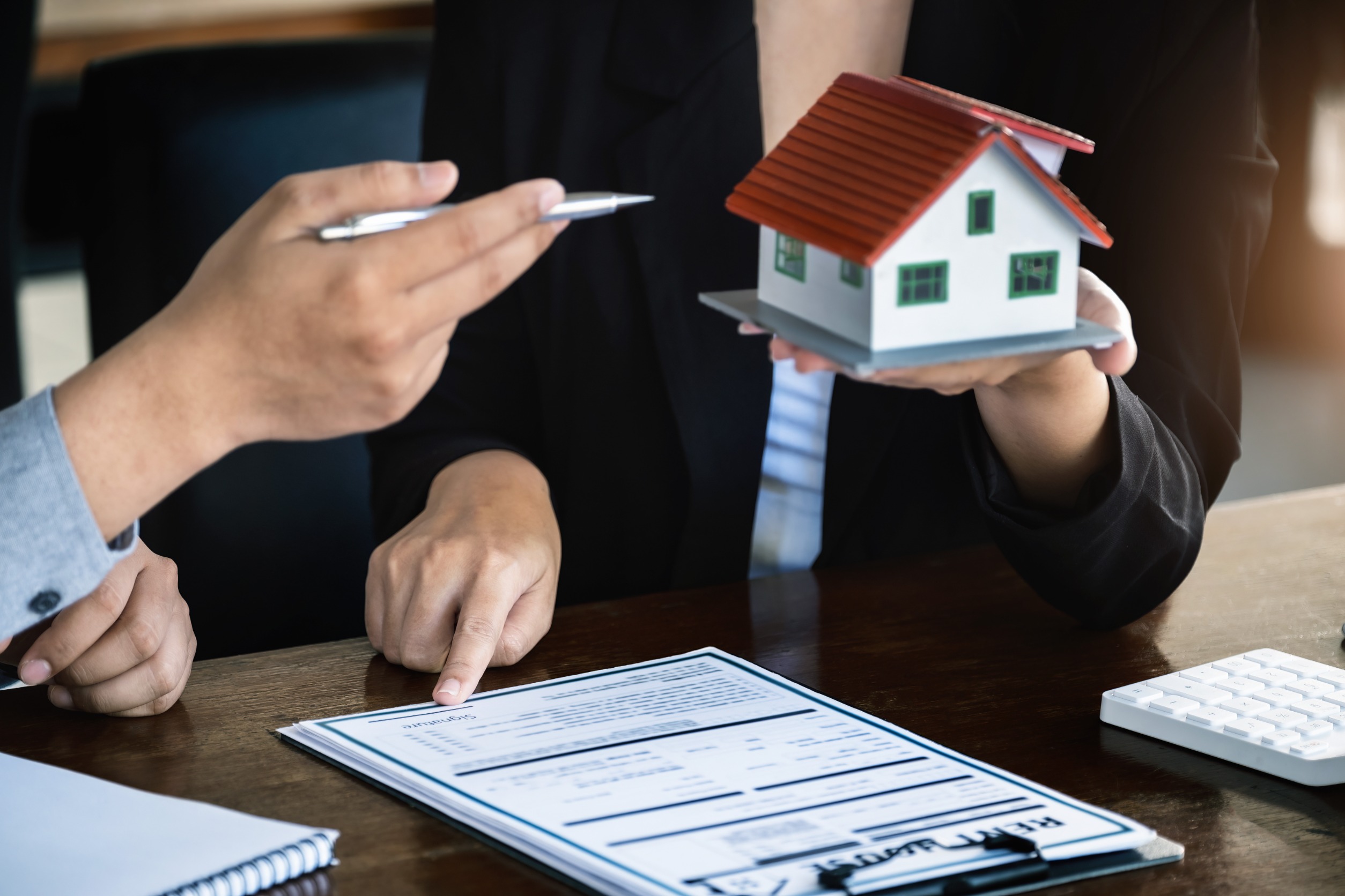 5 Situations That Require a Real Estate Lawyer